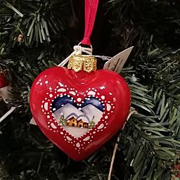Palla in ceramica dipinta a mano Cuore Rossa con Paesaggio Invernale