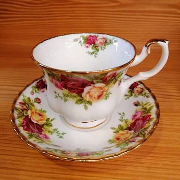 Tazza Tea con piattino OLD COUNTRY ROSES