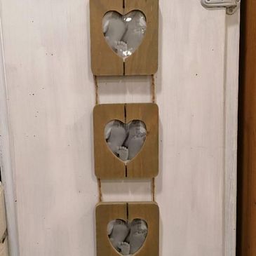 Porta Foto cuore a 3 in legno marrone da appendere